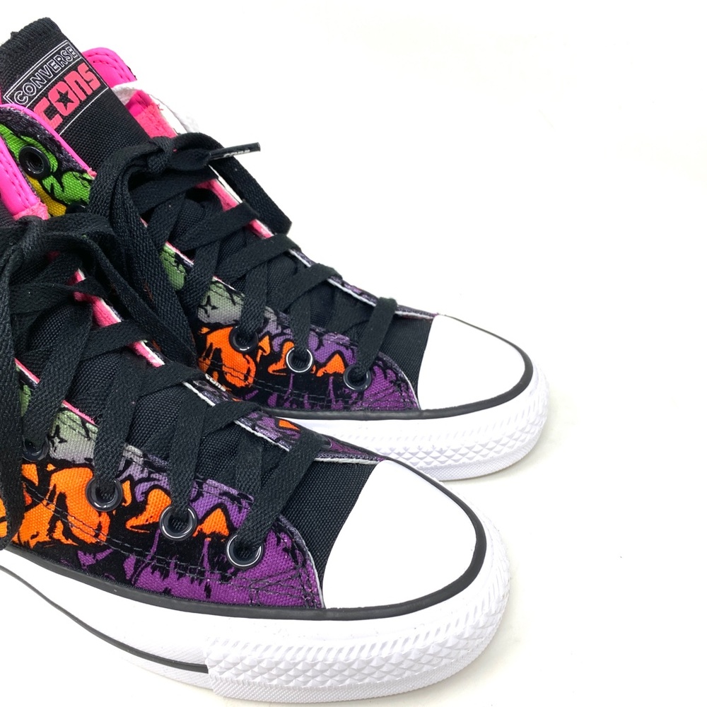 WORN ONCE - Hi-Top Neon Skull w/Velvet - Picture 8 of 10